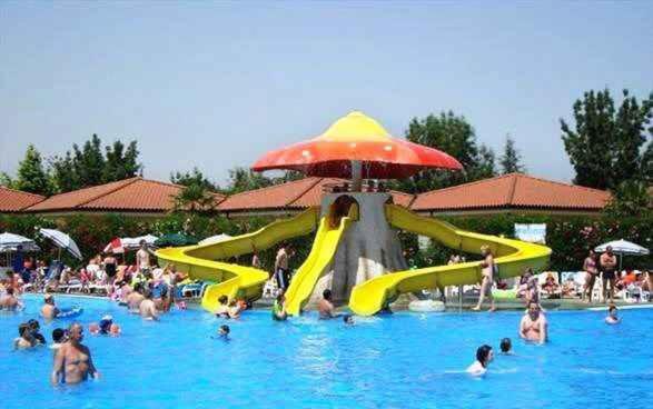 Camping Bella Italia In Peschiera Del Garda - Gardasee Exterior photo
